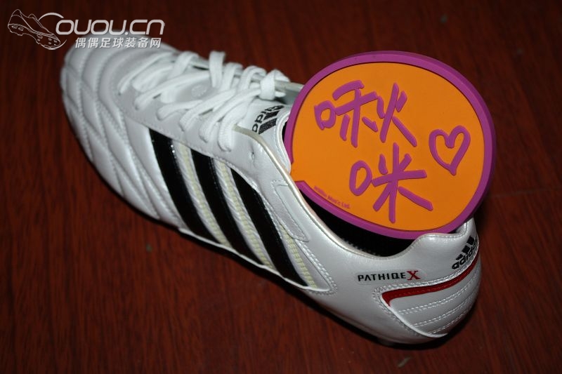 伴着新一代天体之王的加冕典礼,最近变白菜的释迦,附赠猎鹰套装真人兽