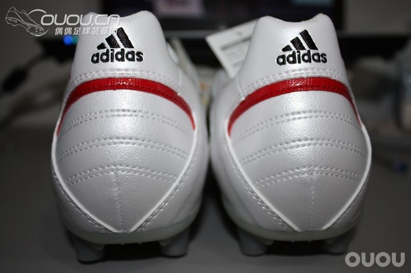 伴着新一代天体之王的加冕典礼,最近变白菜的释迦,附赠猎鹰套装真人兽