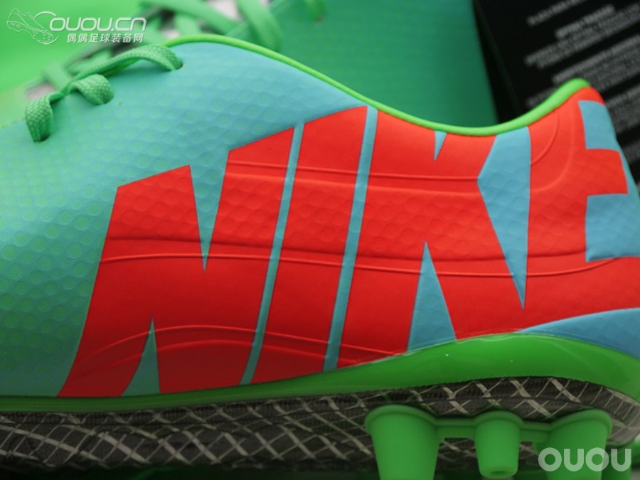一抹翠绿—耐克MERCURIAL VAPOR IX AG(刺客9顶级AG2014第一季度配色)