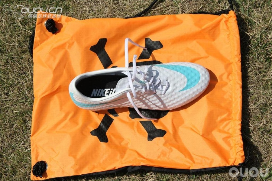 分享一下新买的毒蜂PHANTOM AG