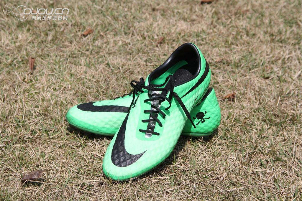 分享一下新买的毒蜂PHANTOM AG