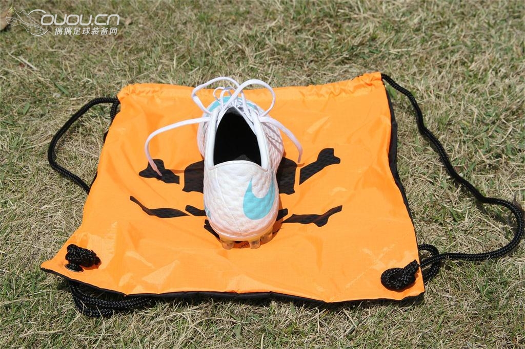 分享一下新买的毒蜂PHANTOM AG