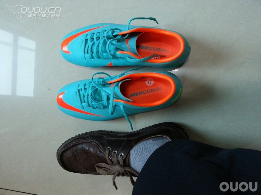 第一双NIKE,乞丐版:刺客8 低端AG,湖蓝色,26.5