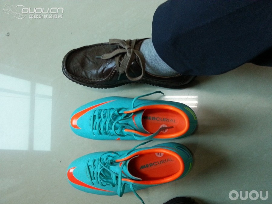 第一双NIKE,乞丐版:刺客8 低端AG,湖蓝色,26.5