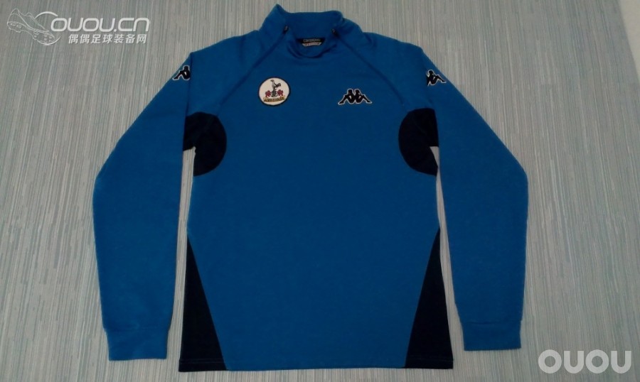 翻出多年前一件“热刺”的鲨鱼皮训练服,估计见过的人不是很多。。