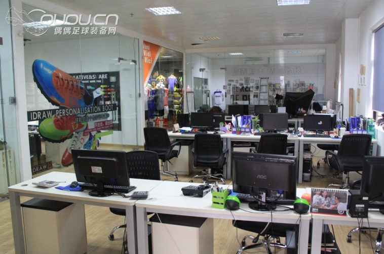 周六去球衣之家公司玩了一下,拍了些图分享
