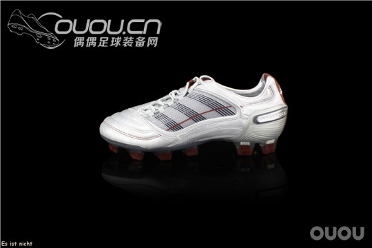 adidas Predator X TrueStrike图片版(文字版面准备中)
