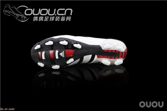 adidas Predator X TrueStrike图片版(文字版面准备中)