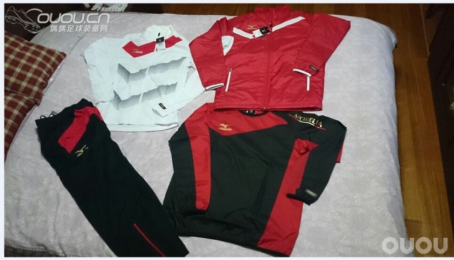 有一种颜色叫一抹红MORELIA WAVE 2本土限量配色 12KP-10101