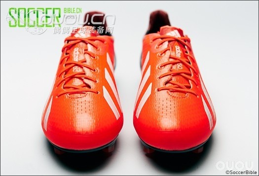 想MI一双球鞋。可不知道怎么定