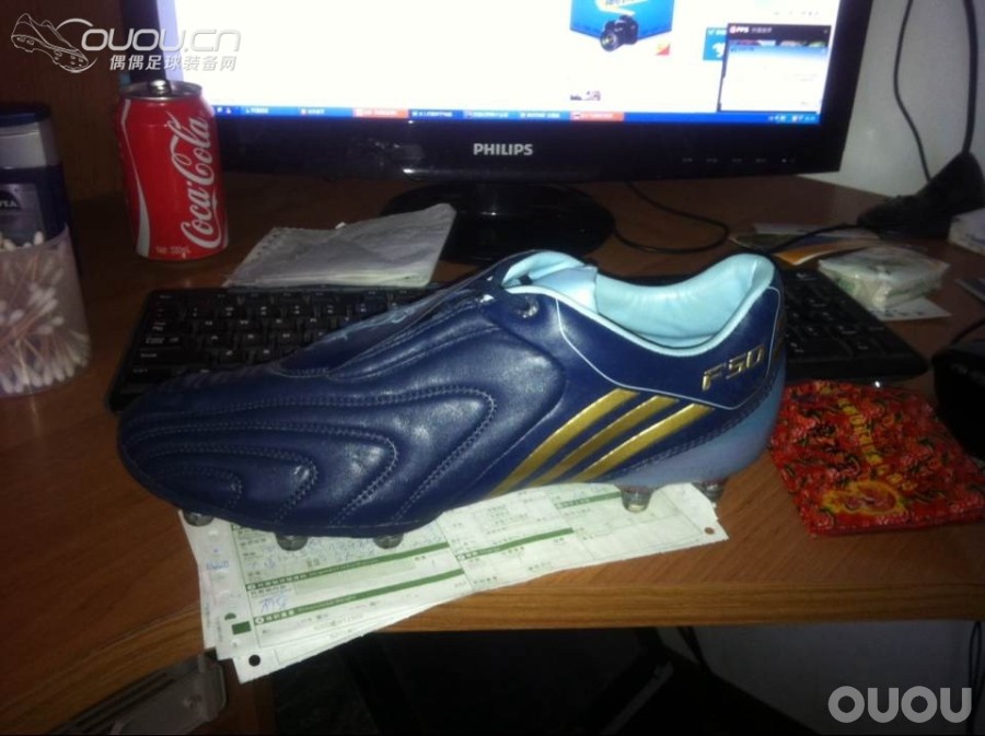 兄弟们看看这款是F50的哥哥还是弟弟