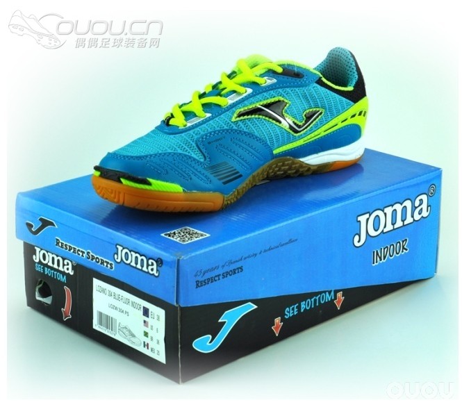 给大家看看我打算买来参加江门足球嘉年华的室内平底鞋。