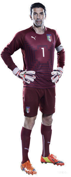 意大利国家队发布了新球衣