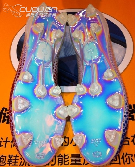 Adidas Adizero Messi 梅西370粒进球纪念版专属战靴曝光
