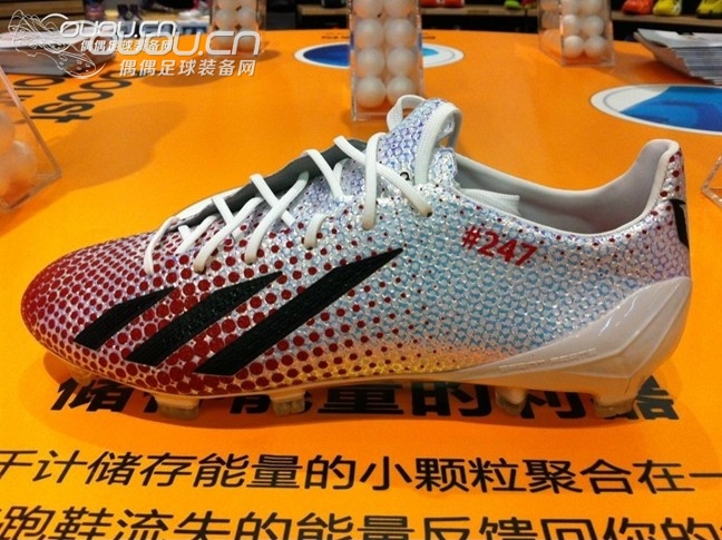 Adidas Adizero Messi 梅西370粒进球纪念版专属战靴曝光