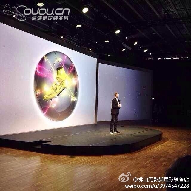 {被钉鞋踩到了怎办}今夜眼光聚焦都在NIKE magista。獨特的外表與材料,甚至讓我們認識到原來編織而成的布鞋