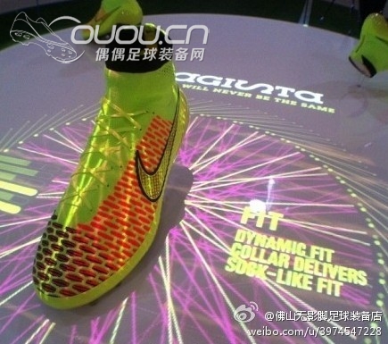 {被钉鞋踩到了怎办}今夜眼光聚焦都在NIKE magista。獨特的外表與材料,甚至讓我們認識到原來編織而成的布鞋