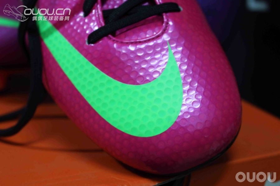 新人第一贴!! 人生第一双专业足球鞋次顶刺客9HG