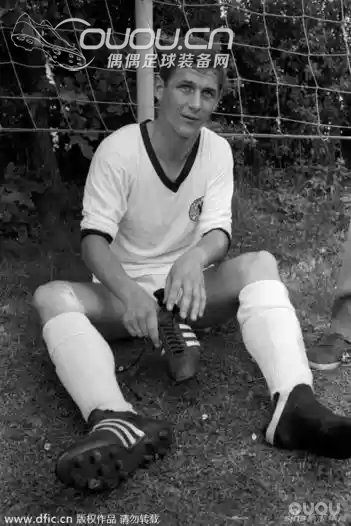 【博泰制造】之 世界杯球鞋的演变