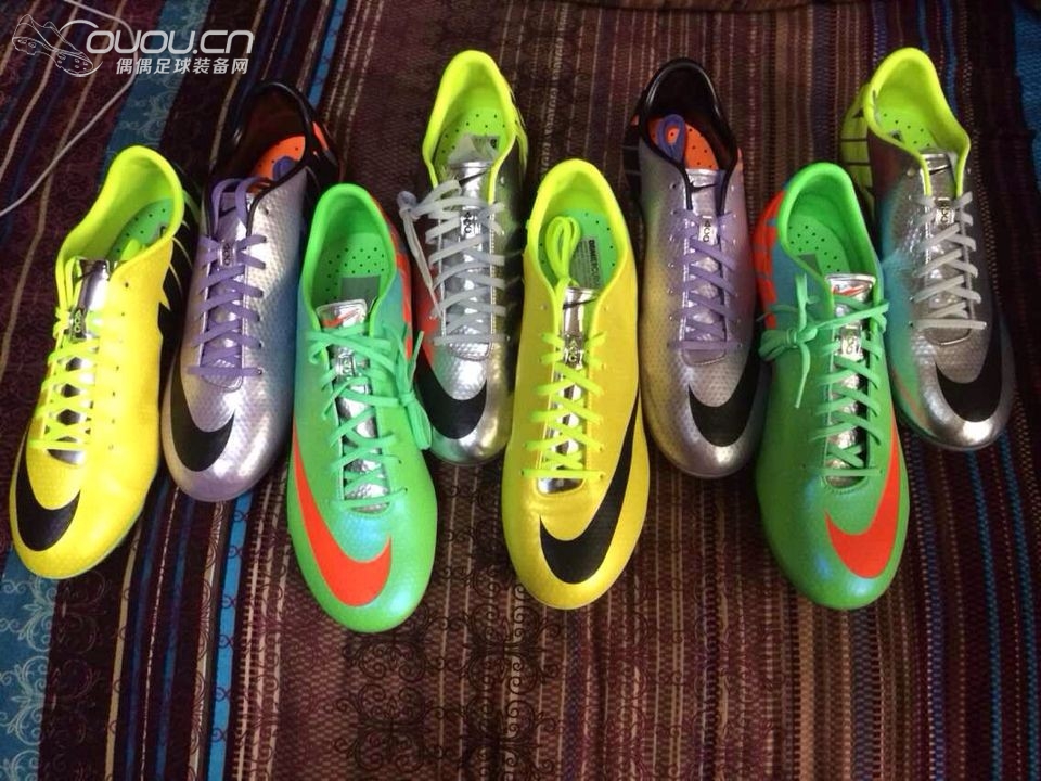 帮朋友PDS买的刺客9复刻系列全套终于配齐了~!