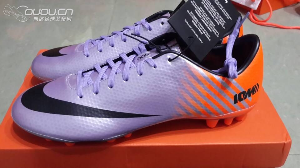 2014年首次出手…NIKE刺客紀念版,傳奇5紅…附加朋友的鞋…