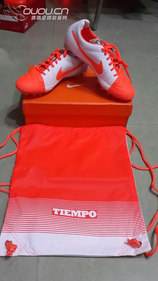2014年首次出手…NIKE刺客紀念版,傳奇5紅…附加朋友的鞋…
