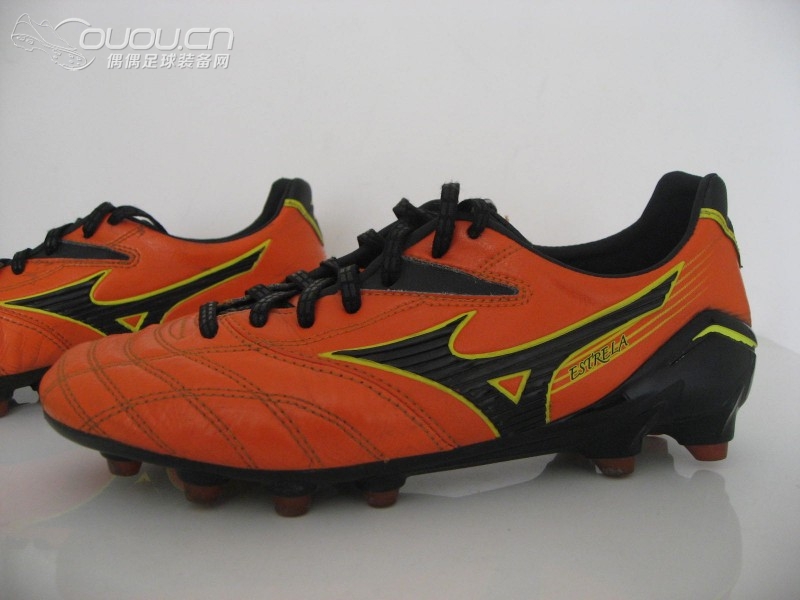 穿双袜子去踢球——Mizuno Estrela Neo