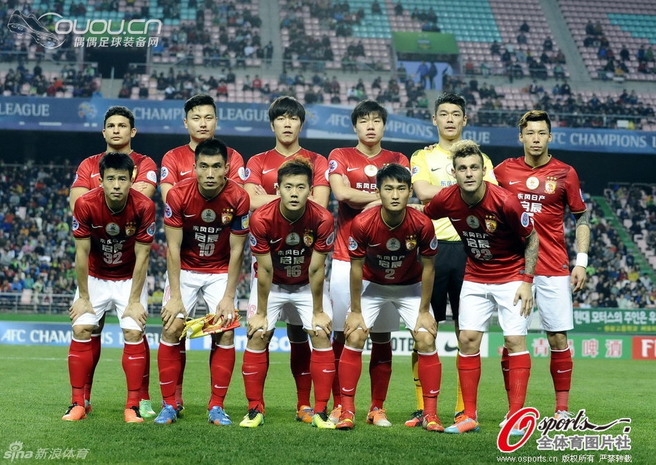 恒大客场落败全北现代 曾诚比赛改穿T90 LASER