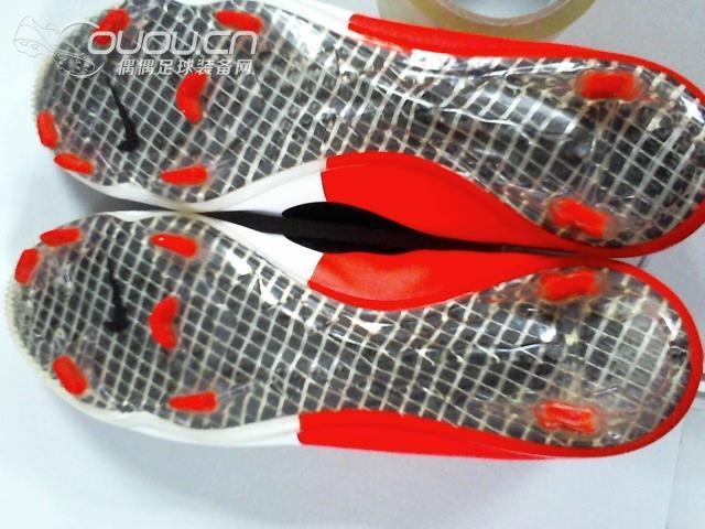 請大家看一下鞋的真偽