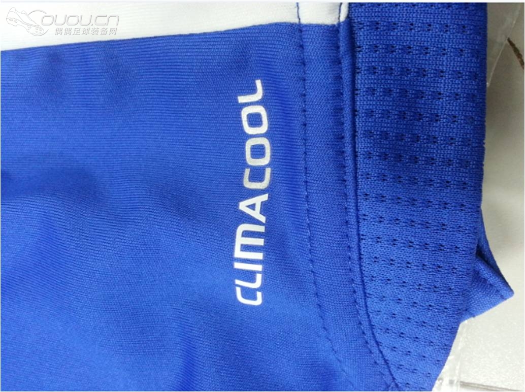 请帮忙鉴定切尔西11-12球裤真假