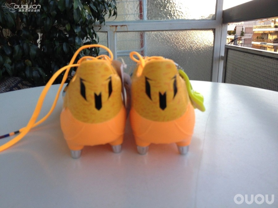 F50梅西新配色?(非奶牛)