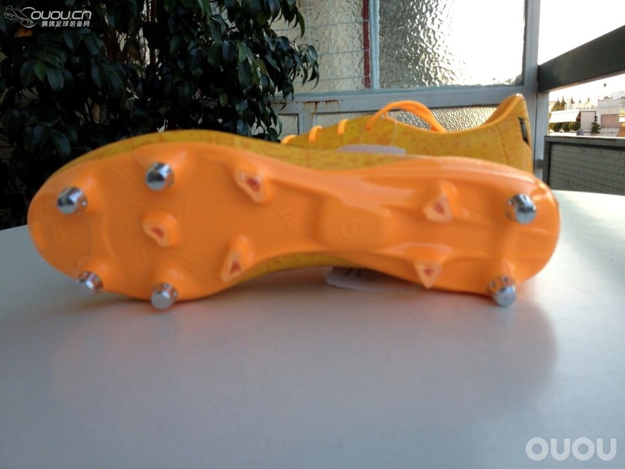 F50梅西新配色?(非奶牛)