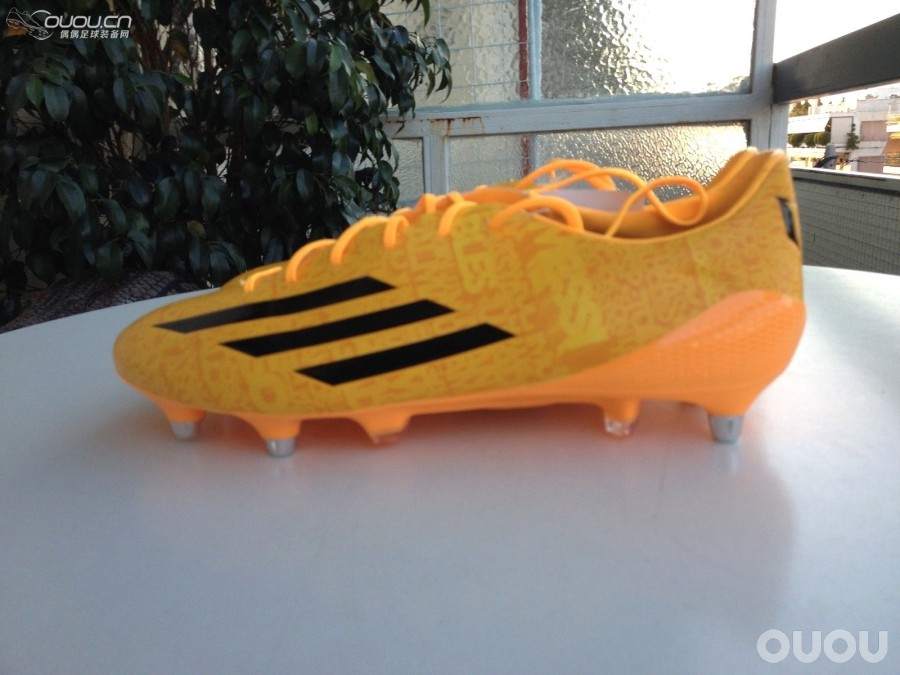 F50梅西新配色?(非奶牛)