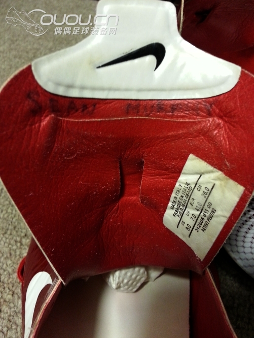 淘了双2手骚红MV3,有点小问题想请教下