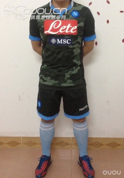 新人第一帖…SSC.NAPOLI
