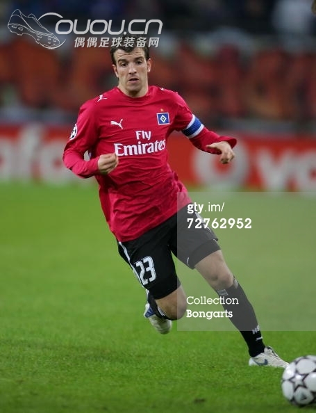 世界杯临近,两件汉堡球衣,一点小感慨