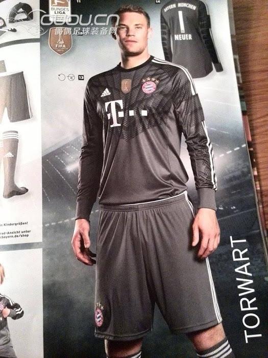 拜仁2014-15赛季主客场球衣