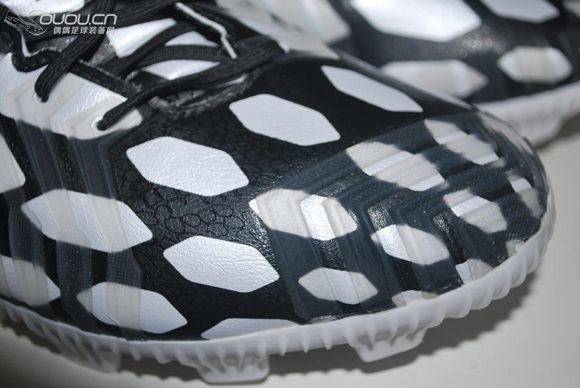 我的世界杯大奶牛HG猎鹰开箱照,密集恐惧症者慎入~顺便秀下我的鞋子们。球踢得不好,但是鞋必须给力~