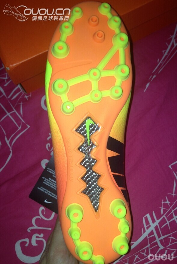 第一次入 刺客 次顶级 MERCURIAL VELOCE AG求鉴定 有两个小问题。