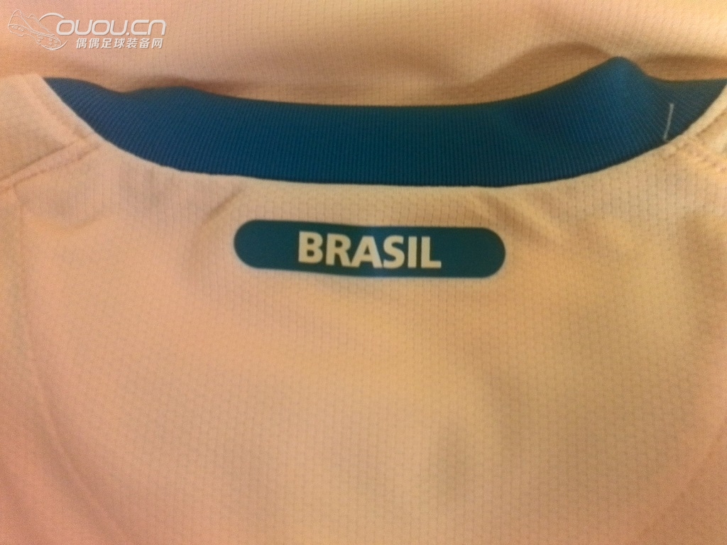 10年巴西主场球衣求鉴定
