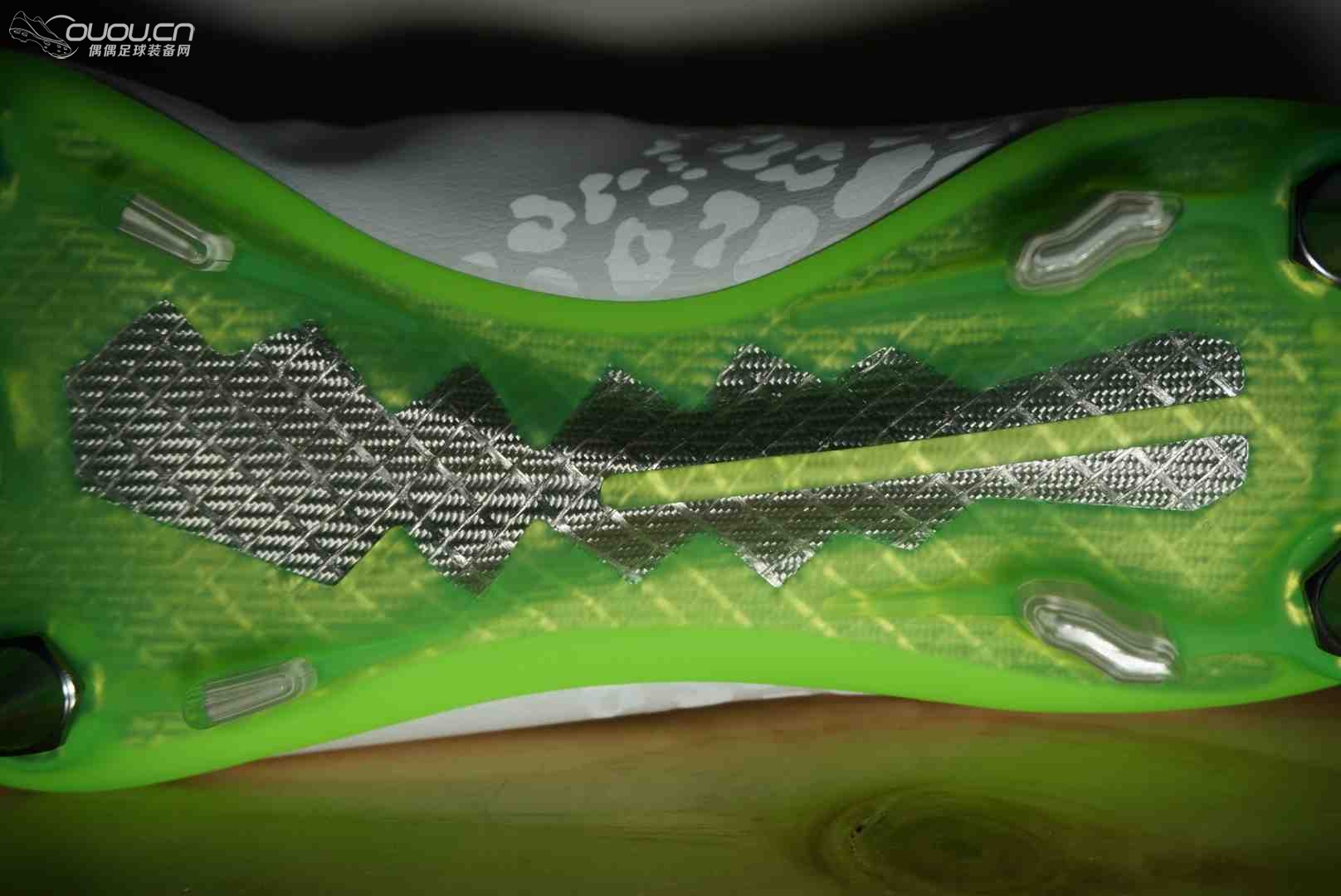 意产sample刺客反光配色