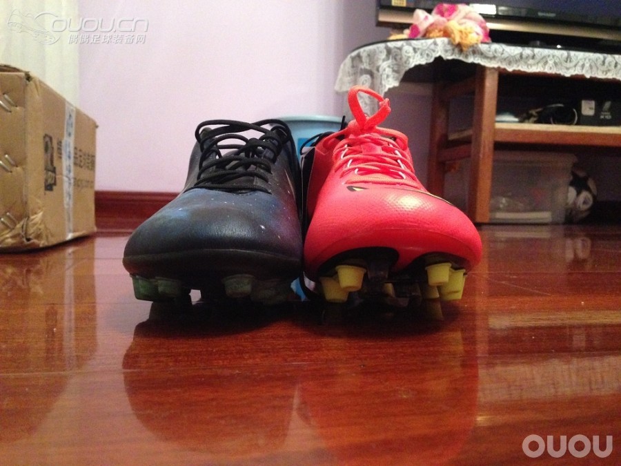 9代与10代次顶AG,垃圾桶见证你们的依偎