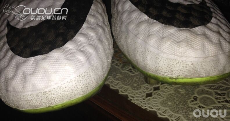 白色顶级毒蜂下第一场,闲着没事儿聊几句!!!!