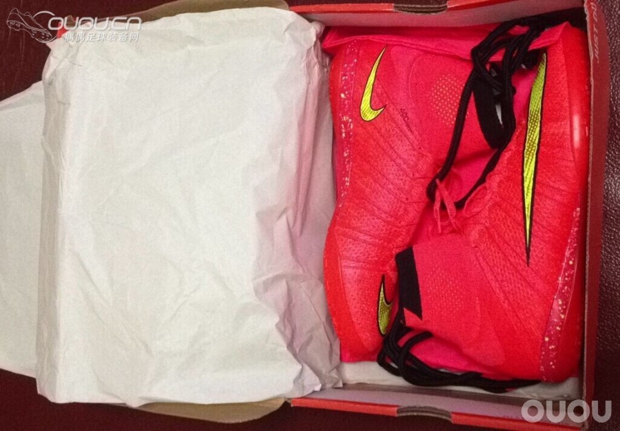 限量Nike Elastico Superfly IC火爆来袭