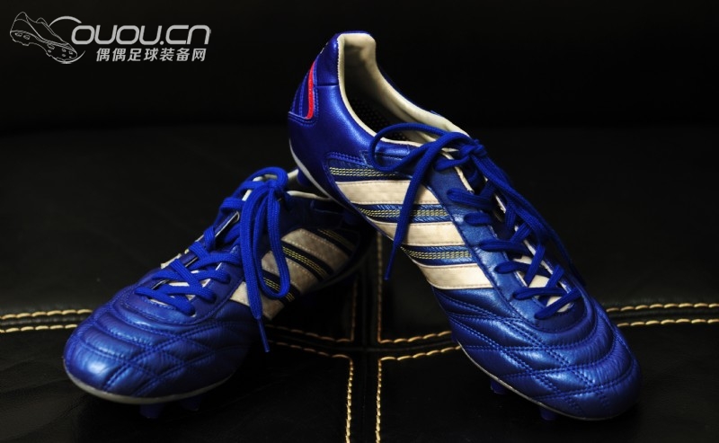 法兰西边路老将无缘世界杯最后一战,赛后海边度假家人陪同散心,外加无聊自拍pathiqe X top series留念。