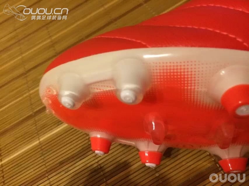 刚入手红色袋鼠皮顶级AG 传奇4