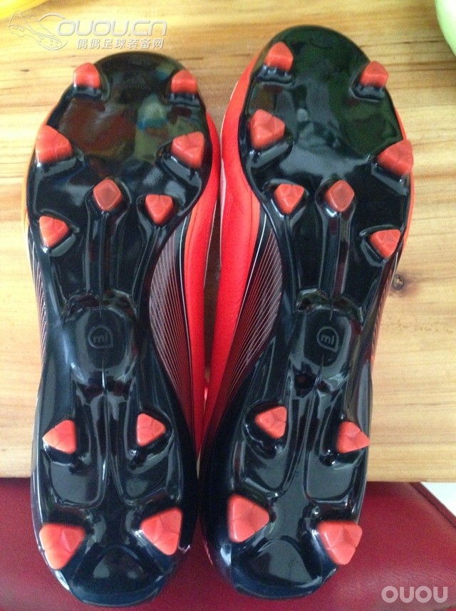 刚到手的鞋子,也是这么久以来最喜欢的鞋子·