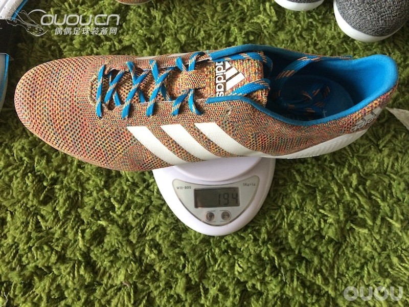 是炫烂夺目还是斑驳一片!Samba Primeknit VS Primeknit