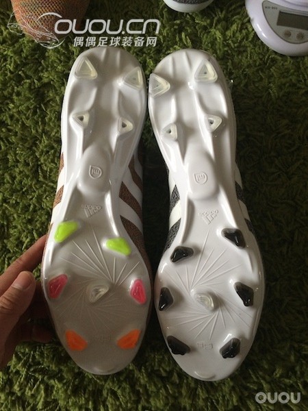 是炫烂夺目还是斑驳一片!Samba Primeknit VS Primeknit