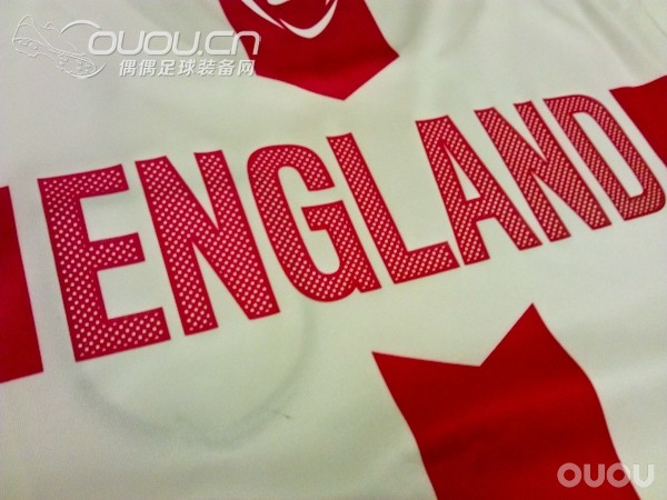 不知是否首发~2014英格兰世界杯出场热身短袖 球员版~